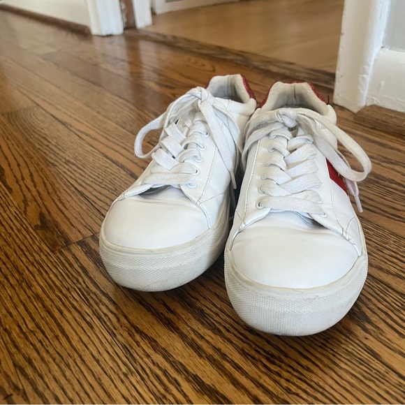 Steve Madden Moody faux White leather Sneakers - Picture 4 of 7